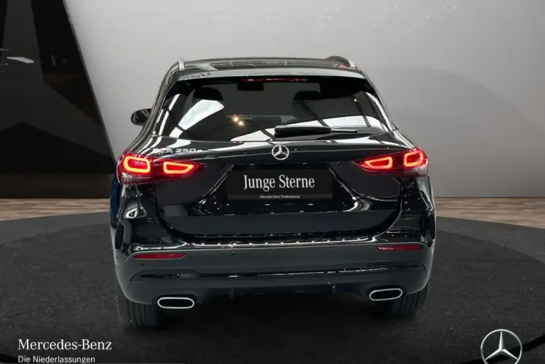 Mercedes-Benz GLA 250 (Clasa GLA) din 2023 cu 49.270 km - oferta MER203760 - foto 6