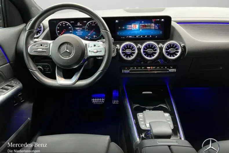 Mercedes-Benz GLA 250 (Clasa GLA) din 2023 cu 49.270 km - oferta MER203760 - foto 10