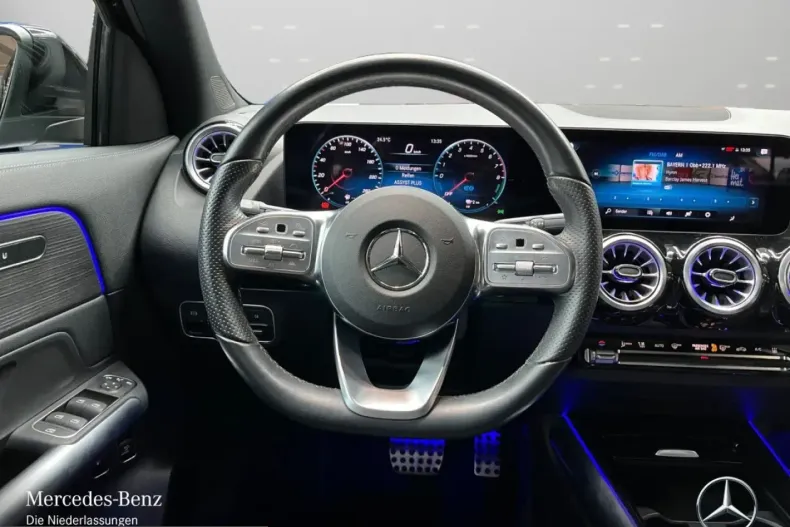 Mercedes-Benz GLA 250 (Clasa GLA) din 2023 cu 49.270 km - oferta MER203760 - foto 11