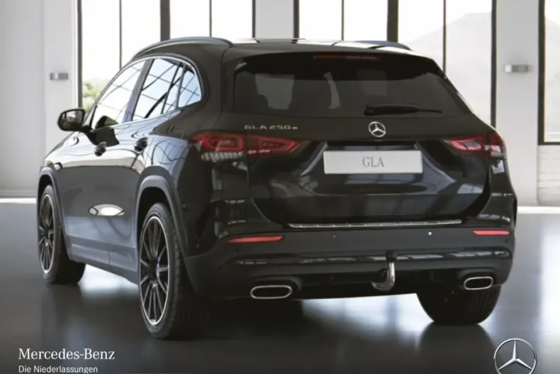 Mercedes-Benz GLA 250 (Clasa GLA) din 2023 cu 49.270 km - oferta MER203760 - foto 18