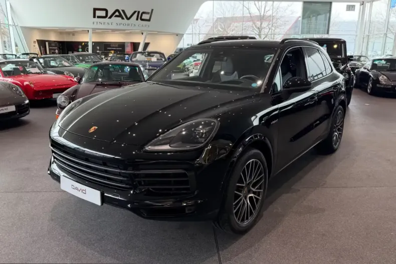 Porsche Cayenne din 2023 cu 56.125 km - oferta POR203764 - foto 1