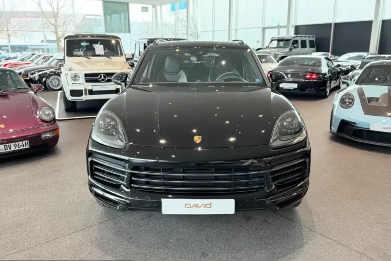 Porsche Cayenne din 2023 cu 56.125 km - oferta POR203764 - foto 2