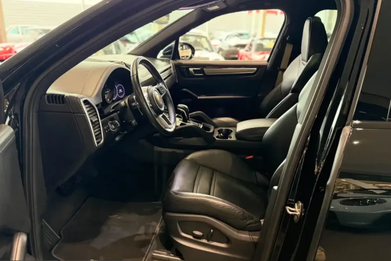 Porsche Cayenne din 2023 cu 56.125 km - oferta POR203764 - foto 11