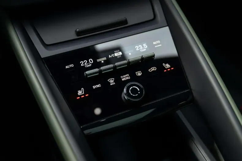 Porsche Macan din 2024 cu 44.561 km - oferta POR203766 - foto 47