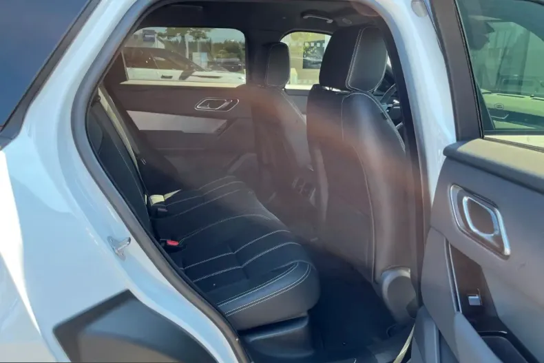 Land Rover Range Rover Velar din 2023 cu 15.000 km - oferta LAN203771 - foto 5