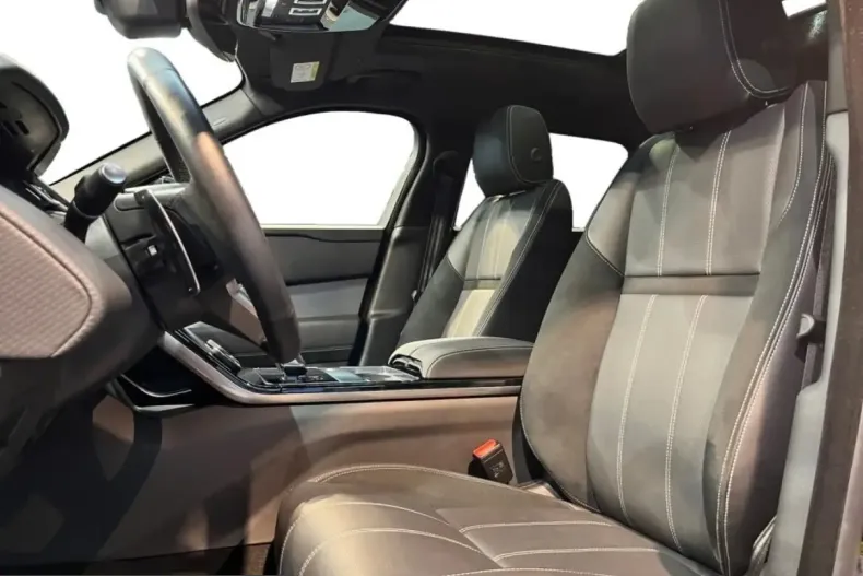 Land Rover Range Rover Velar din 2023 cu 27.720 km - oferta LAN203772 - foto 5