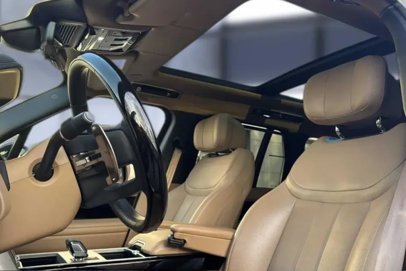 Land Rover Range Rover din 2025 cu 21.000 km - oferta LAN203775 - foto 9