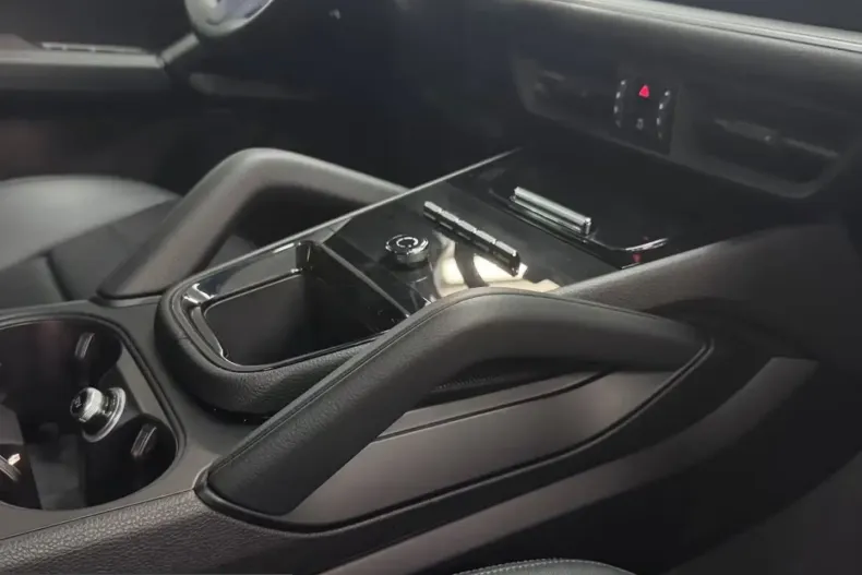 Porsche Cayenne din 2024 cu 23.950 km - oferta POR203779 - foto 10