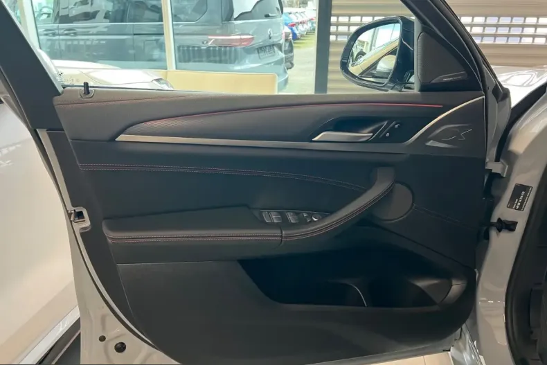 BMW X4 (Seria X) din 2024 cu 56.000 km - oferta BMW203783 - foto 11