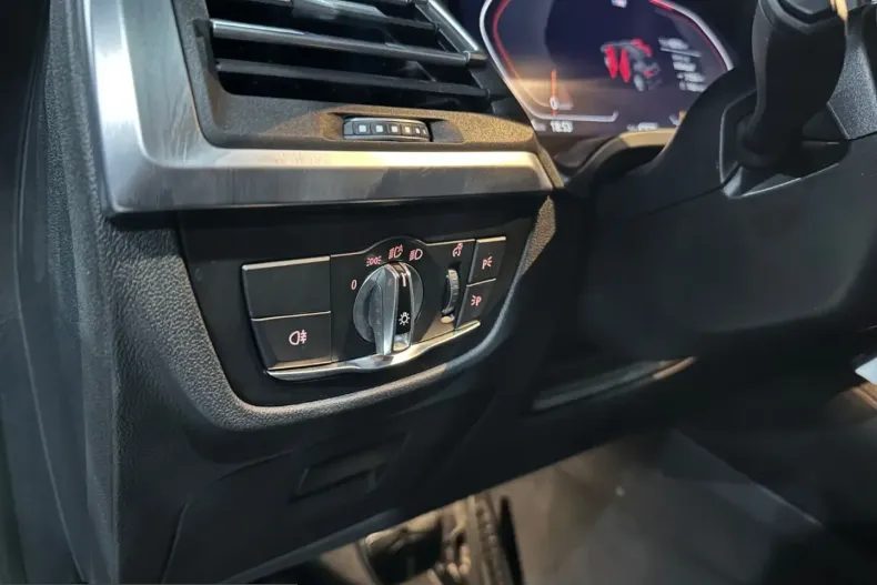 BMW X4 (Seria X) din 2024 cu 62.000 km - oferta BMW203789 - foto 17