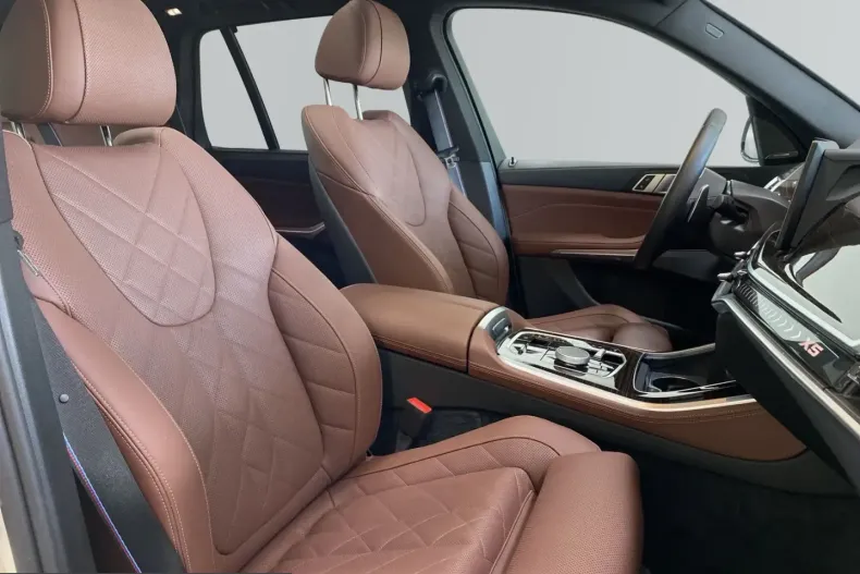 BMW X5 (Seria X) din 2024 cu 15.129 km - oferta BMW203791 - foto 10