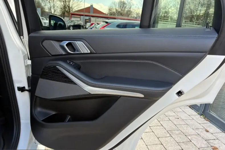 BMW X5 (Seria X) din 2024 cu 100.000 km - oferta BMW203797 - foto 19