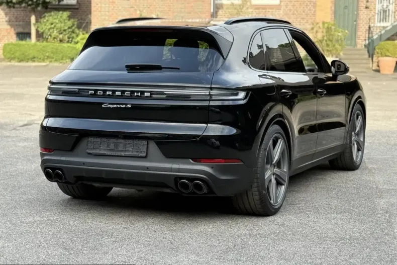 Porsche Cayenne din 2024 cu 47.100 km - oferta POR203802 - foto 12