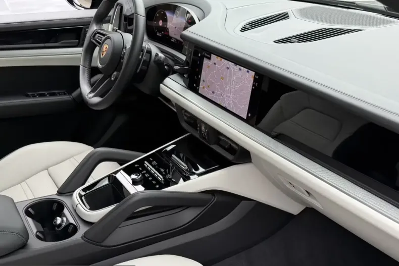 Porsche Cayenne din 2024 cu 47.100 km - oferta POR203802 - foto 26