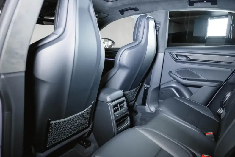 Porsche Macan din 2024 cu 12.500 km - oferta POR203803 - foto 21