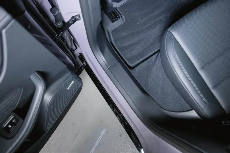 Porsche Macan din 2024 cu 12.500 km - oferta POR203803 - foto 25