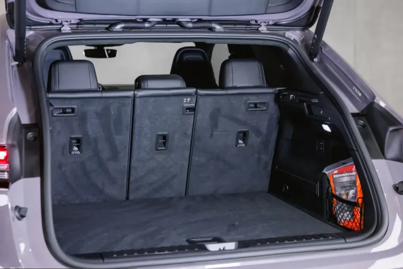 Porsche Macan din 2024 cu 12.500 km - oferta POR203803 - foto 28