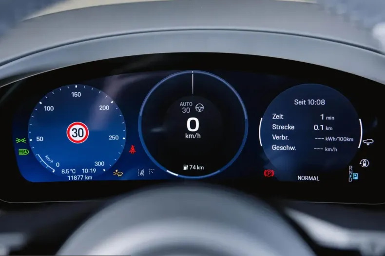 Porsche Macan din 2024 cu 12.500 km - oferta POR203803 - foto 29