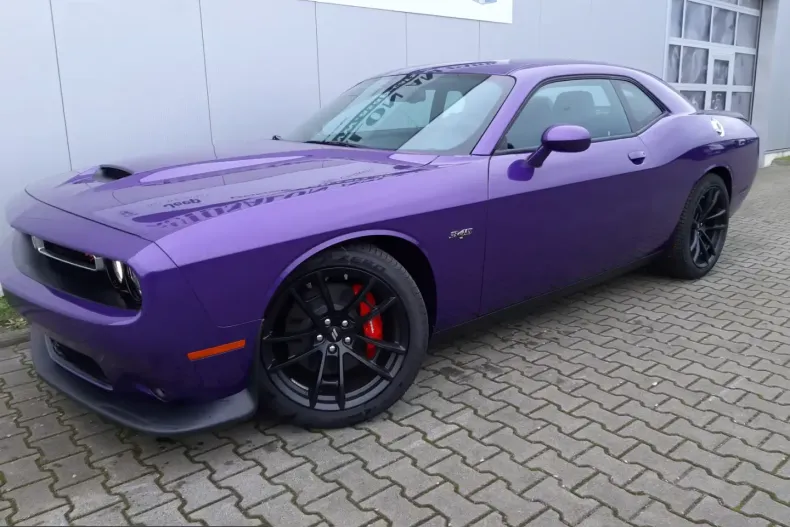 Dodge Challenger din 2025 cu 2.600 km - oferta DOD203804 - foto 1