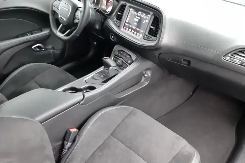 Dodge Challenger din 2025 cu 2.600 km - oferta DOD203804 - foto 26