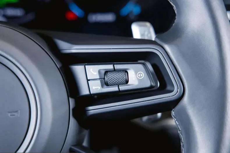 Porsche Cayenne din 2024 cu 17.200 km - oferta POR203805 - foto 32