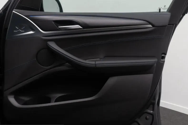 BMW X3 (Seria X) din 2022 cu 39.196 km - oferta BMW203812 - foto 32