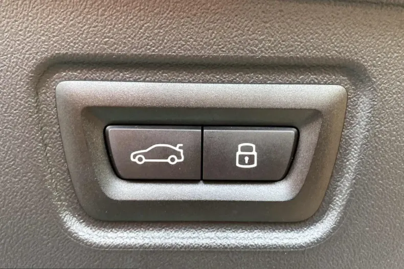 BMW M5 (Seria 5) din 2025 cu 19.634 km - oferta BMW203817 - foto 12