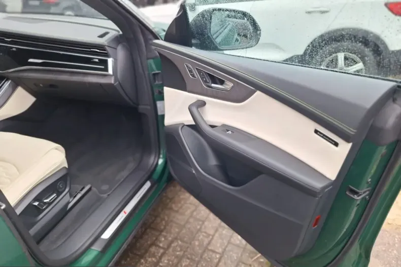 Audi RSQ8 din 2023 cu 52.900 km - oferta AUD203828 - foto 13