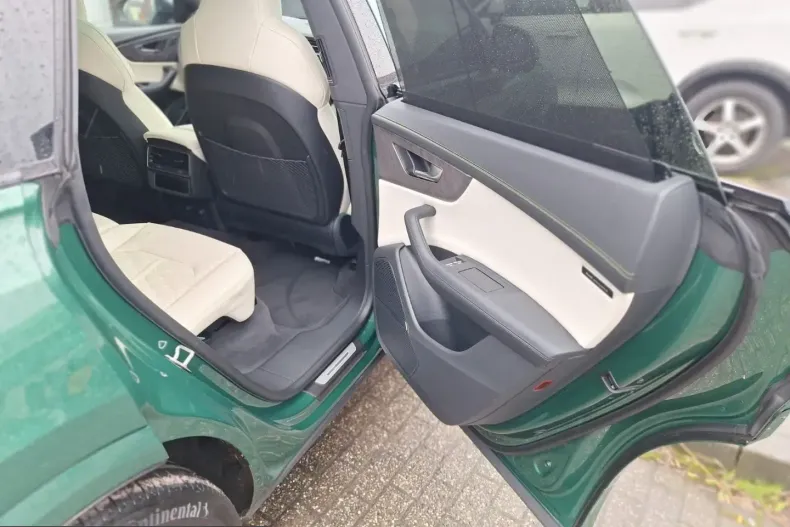 Audi RSQ8 din 2023 cu 52.900 km - oferta AUD203828 - foto 15