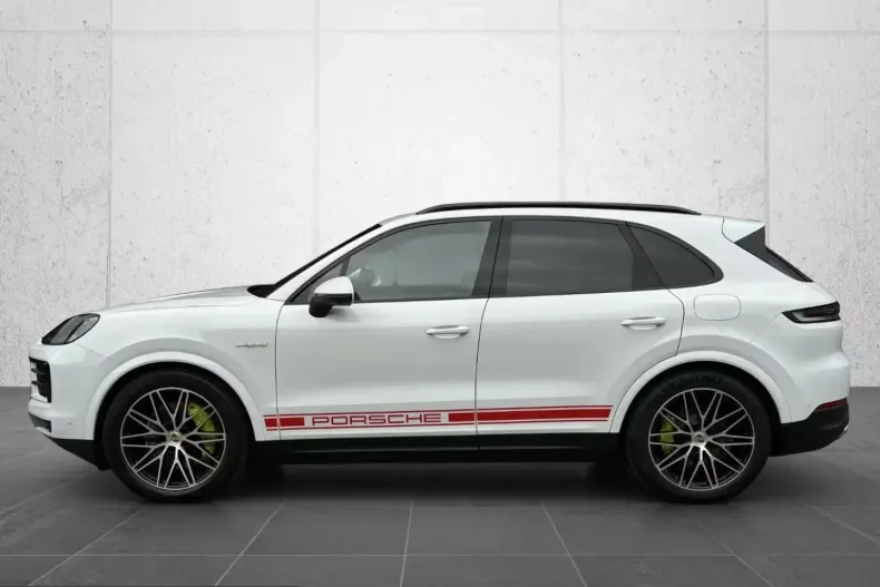 Porsche Cayenne din 2024 cu 26.950 km - oferta POR203833 - foto 3