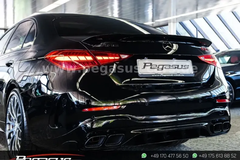 Mercedes-Benz C 63 AMG (Clasa C) din 2024 cu 6.100 km - oferta MER203845 - foto 10