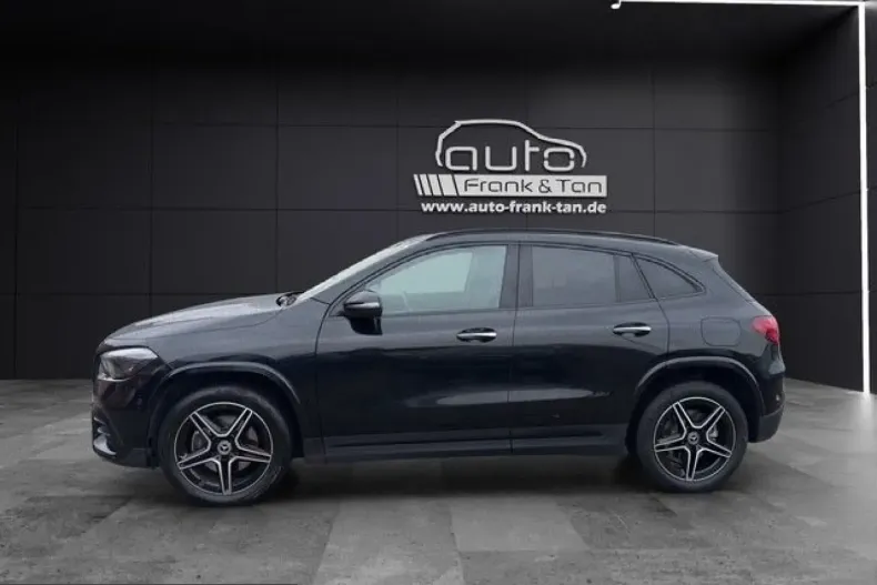 Mercedes-Benz GLA 250 (Clasa GLA) din 2024 cu 33.000 km - oferta MER203851 - foto 3