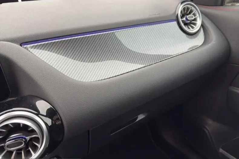 Mercedes-Benz GLA 250 (Clasa GLA) din 2024 cu 33.000 km - oferta MER203851 - foto 24