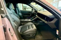 Porsche Taycan din 2023 cu 14.991 km - oferta POR203854 - foto 11