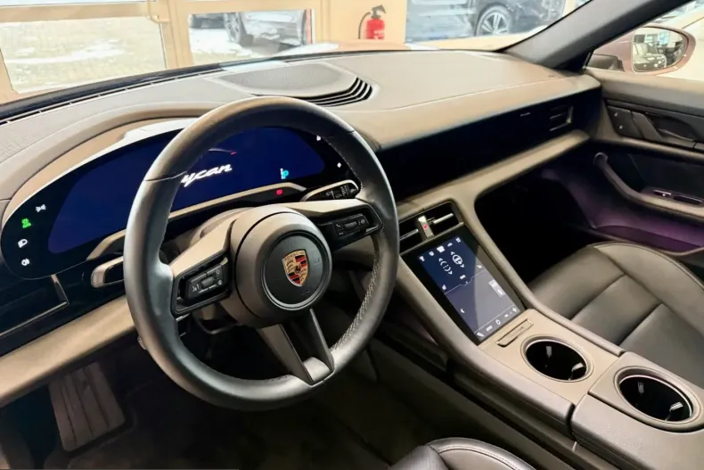 Porsche Taycan din 2023 cu 14.991 km - oferta POR203854 - foto 13