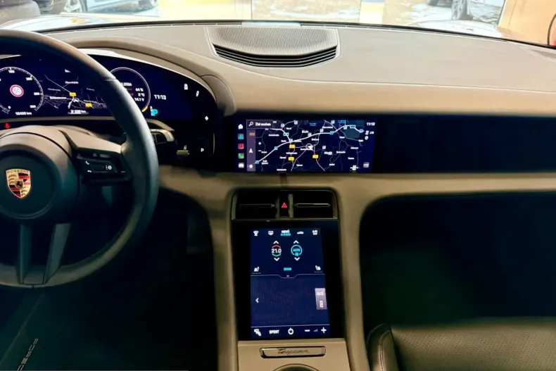 Porsche Taycan din 2023 cu 14.991 km - oferta POR203854 - foto 15