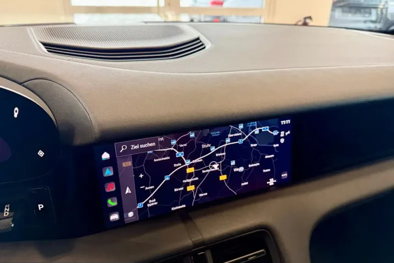 Porsche Taycan din 2023 cu 14.991 km - oferta POR203854 - foto 16