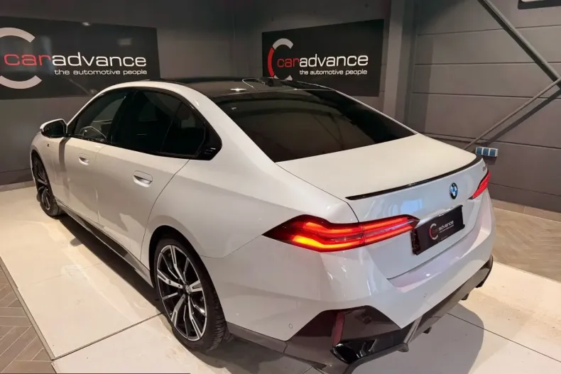 BMW 520 (Seria 5) din 2025 cu 11.100 km - oferta BMW203857 - foto 6