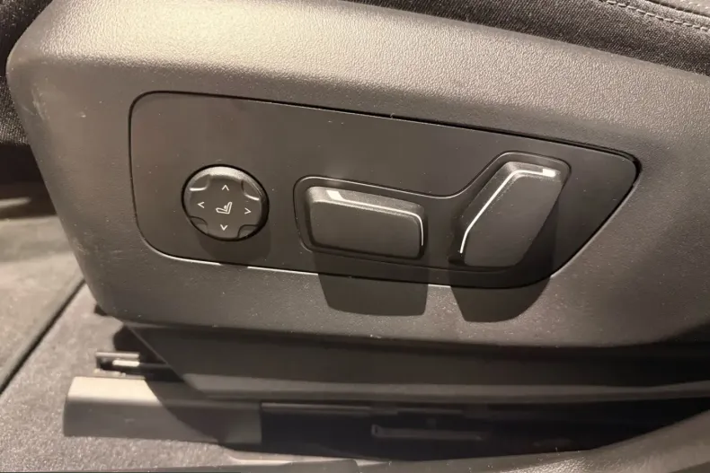 BMW 520 (Seria 5) din 2025 cu 11.100 km - oferta BMW203857 - foto 20