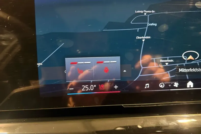 BMW 520 (Seria 5) din 2025 cu 11.100 km - oferta BMW203857 - foto 24