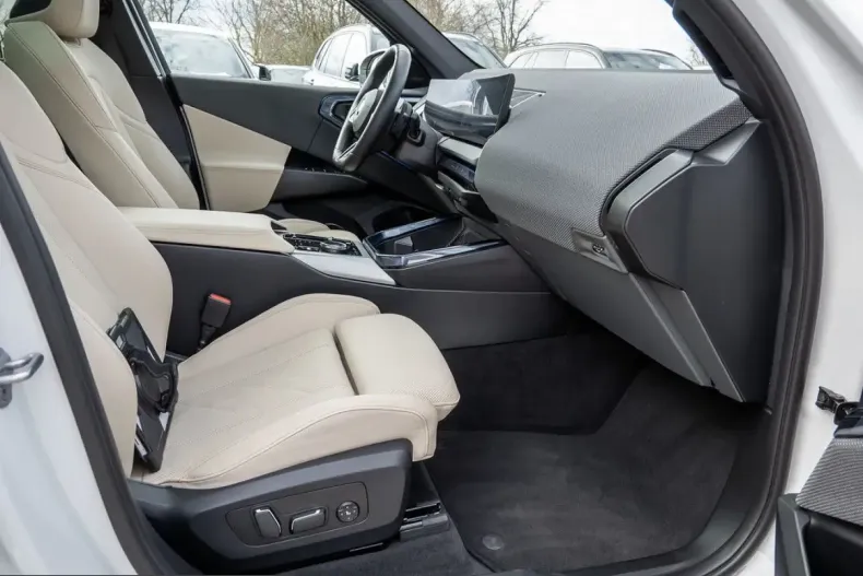 BMW X3 (Seria X) din 2025 cu 14.400 km - oferta BMW203874 - foto 7