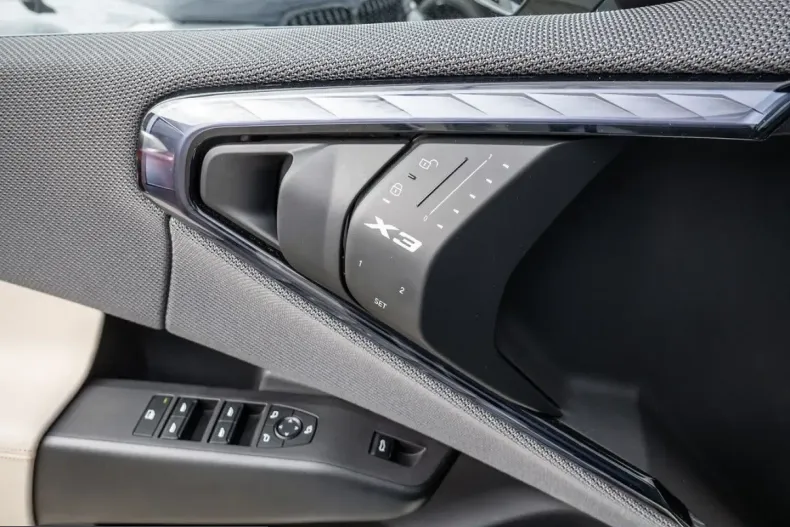 BMW X3 (Seria X) din 2025 cu 14.400 km - oferta BMW203874 - foto 20