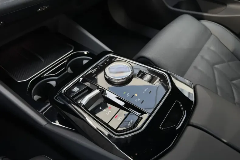 BMW 520 (Seria 5) din 2024 cu 68.239 km - oferta BMW203887 - foto 15