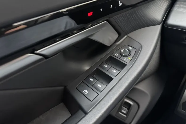 BMW 520 (Seria 5) din 2024 cu 68.239 km - oferta BMW203887 - foto 21