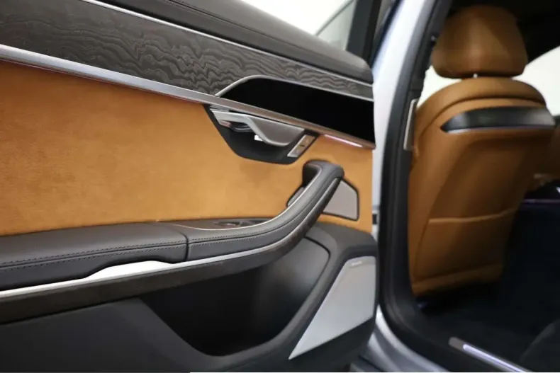 Audi A8 din 2023 cu 42.949 km - oferta AUD203889 - foto 22