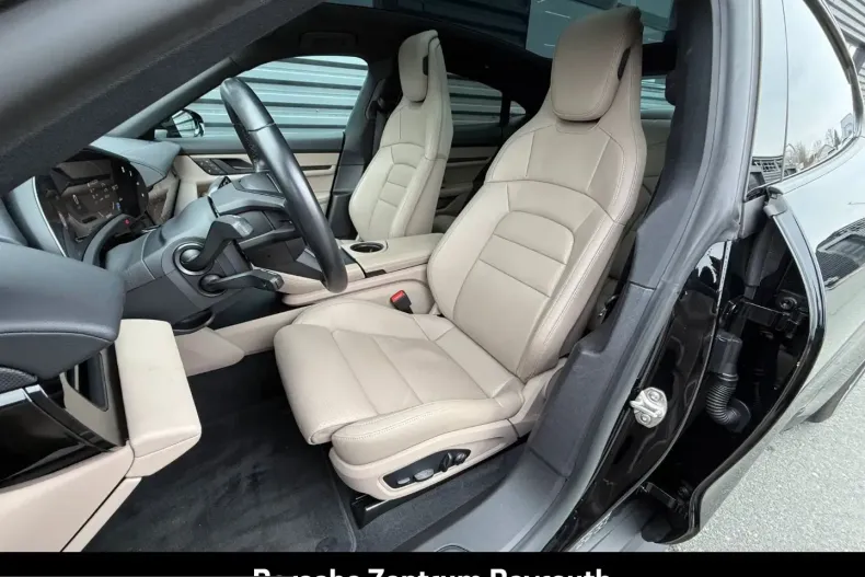 Porsche Taycan din 2023 cu 23.900 km - oferta POR203891 - foto 5