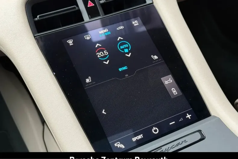 Porsche Taycan din 2023 cu 23.900 km - oferta POR203891 - foto 23