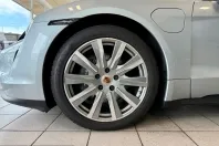 Porsche Taycan din 2023 cu 38.069 km - oferta POR203896 - foto 6