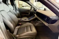 Porsche Taycan din 2023 cu 38.069 km - oferta POR203896 - foto 11