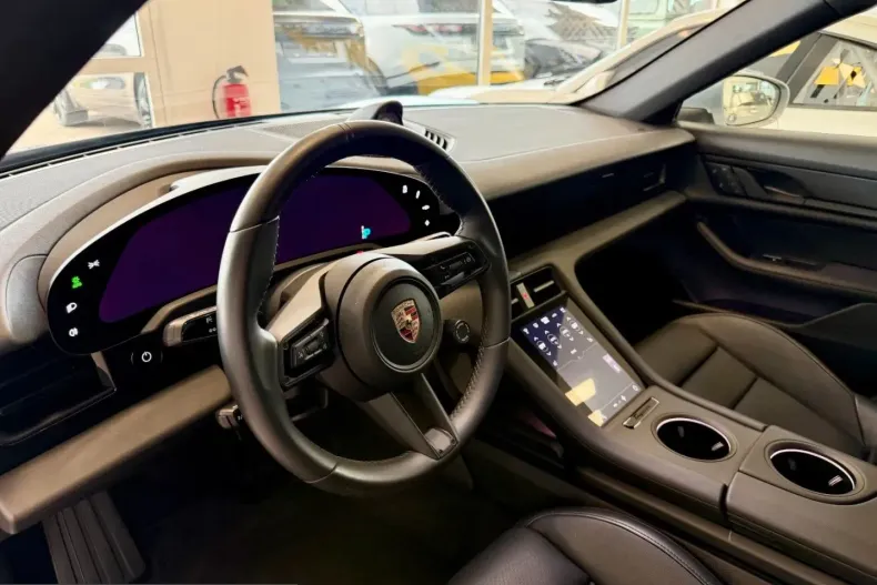 Porsche Taycan din 2023 cu 38.069 km - oferta POR203896 - foto 13